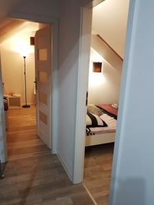 Łóżko lub łóżka w pokoju w obiekcie Lux Apartment Modern