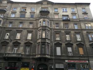 Budova, v ktorej sa apartmán nachádza