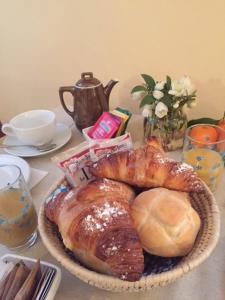 Comida no cama e café (B&B) ou em algum lugar perto