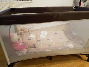 Posteľ alebo postele v izbe v ubytovaní Guesthouse Ella