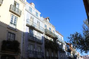 リスボンにあるSpacious, Bright and Newly Renovated 2 Bedroom Apartment, Lisbon Historical Center, Madragoaのギャラリーの写真