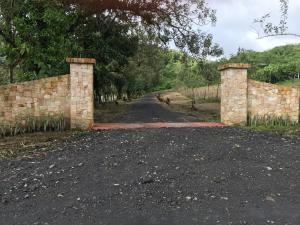 Foto dalla galleria di Arenal Roca Suites a Fortuna