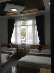 Postel nebo postele na pokoji v ubytování Mr Rot's Secret Hotel