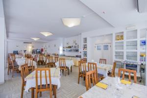 Gallery image of Hotel New York in Cervia
