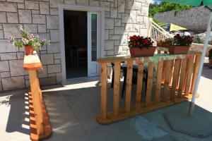 Balkón nebo terasa v ubytování Apartments Leontina