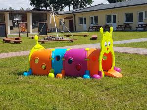 Plac zabaw dla dzieci w obiekcie Ośrodek "Pod Wydmami"