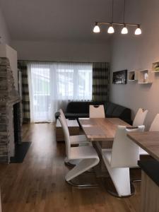 Fotografie z fotogalerie ubytování Ferienwohnung Anja v destinaci Aich