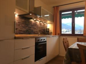 Kuchyň nebo kuchyňský kout v ubytování Apartment Hermine