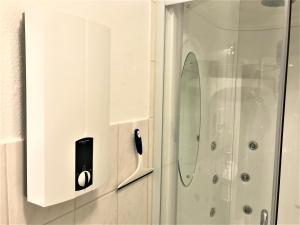 Koupelna v ubytování Ferienwohnung bis 8 Personen + 24 fotografií