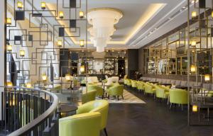 Khu vực lounge/bar tại Orient by Isrotel Exclusive