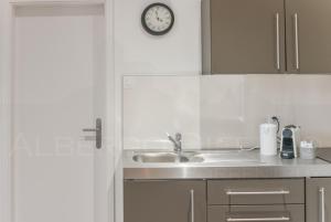 Dapur atau dapur kecil di Albergo Diffuso Porrentruy