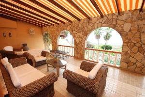 A seating area at Finca SanJuan (Batista) für Gruppen