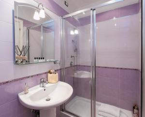 Koupelna v ubytování Hotel Erdarelli