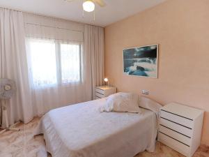 Cama o camas de una habitación en Holiday Home Rosa by Interhome