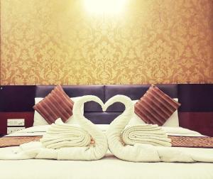 Postel nebo postele na pokoji v ubytování Hotel Delhi Aerocity, NH 48