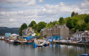 Gallery image of Knap Guest House in Tarbert