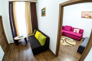 Posezení v ubytování Discovery Hotel