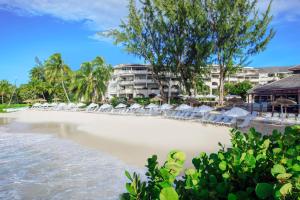 a view of the beach at the resort at Bougainvillea Barbados in Christ Church
