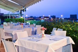 Restaurace v ubytování Hotel Mirage