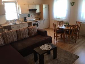 Kuchyň nebo kuchyňský kout v ubytování Ferienwohnung Rauch