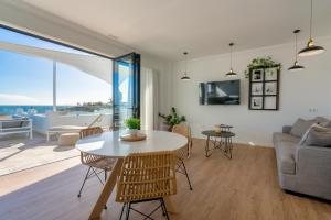 Posedenie v ubytovaní La Concha Boutique Apartments - Adults Only
