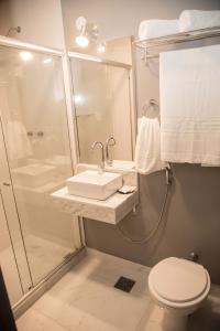 REF House Barra Da Tijuca的一间浴室