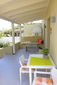 Gallery image of Effi Apartments in Platanias