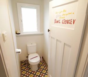 A bathroom at Good Vibes, 18 East Street