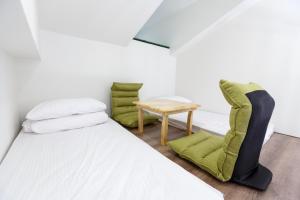 A seating area at YiShan Farm Homestay