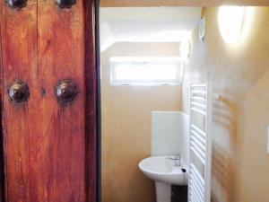 A bathroom at Finca La Rana Verde