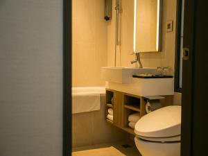 Bagno di Royal Inn Taipei Nanxi - MRT Zhongshan Station