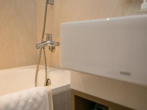 Bagno di Royal Inn Taipei Nanxi - MRT Zhongshan Station