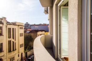 ポルトにあるLiiiving in Porto | Santa Catarina Luxury Apartmentsのギャラリーの写真