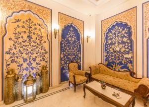 Posezení v ubytování Umaid Haveli-A Heritage Style Hotel & Resort