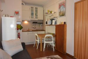 Sunny Porto by Flat in Porto tesisinde mutfak veya mini mutfak