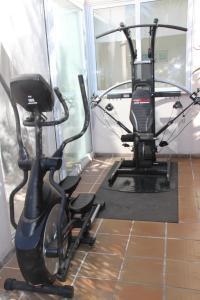 Fitness centrum a/nebo fitness zařízení v ubytování Villa Rosa Sitges