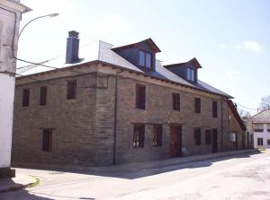 Gallery image of Brañuelas, Estacion 1 in Brañuelas