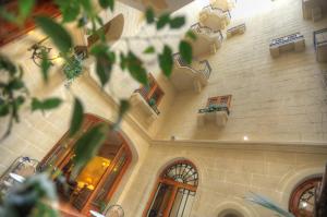 Mynd úr myndasafni af St. Patrick's Hotel í Xlendi