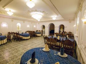 Photo de la galerie de l'établissement Versal Hotel, à Vinnytsia