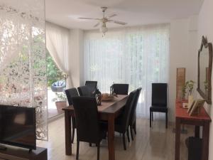 Fotografie z fotogalerie ubytování Villa Rosa Sitges v destinaci Can Trabal