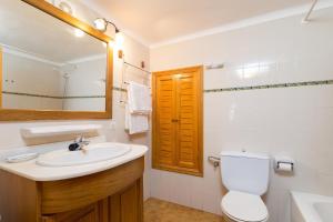 Ein Badezimmer in der Unterkunft Can Pont