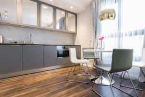 Dapur atau dapur kecil di GA Luxury Apartments W21