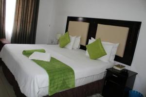Φωτογραφία από το άλμπουμ του Overflow Guest House σε Γκαμπορόνε