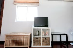 Zestaw do parzenia kawy i herbaty w obiekcie Alice Springs Homestay
