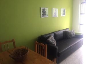 A seating area at Apartamento lima