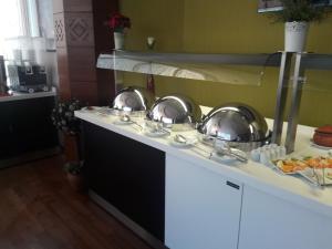 Köök või kööginurk majutusasutuses dovsOtel