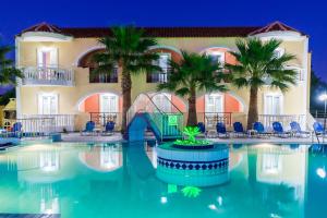 Bassein majutusasutuses Hera Zakynthos Hotel või selle lähedal