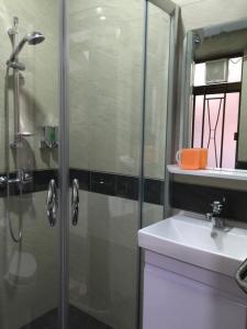 Koupelna v ubytování Hong Kong Tai San Guest House (Burlington Branch)
