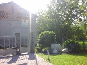Vonkajšia záhrada v ubytovaní B&B Il Rovere