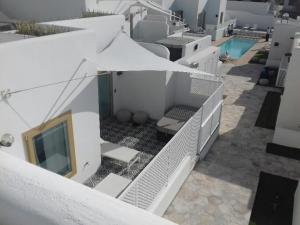 Bazén v ubytovaní La Concha Boutique Apartments - Adults Only alebo v jeho blízkosti